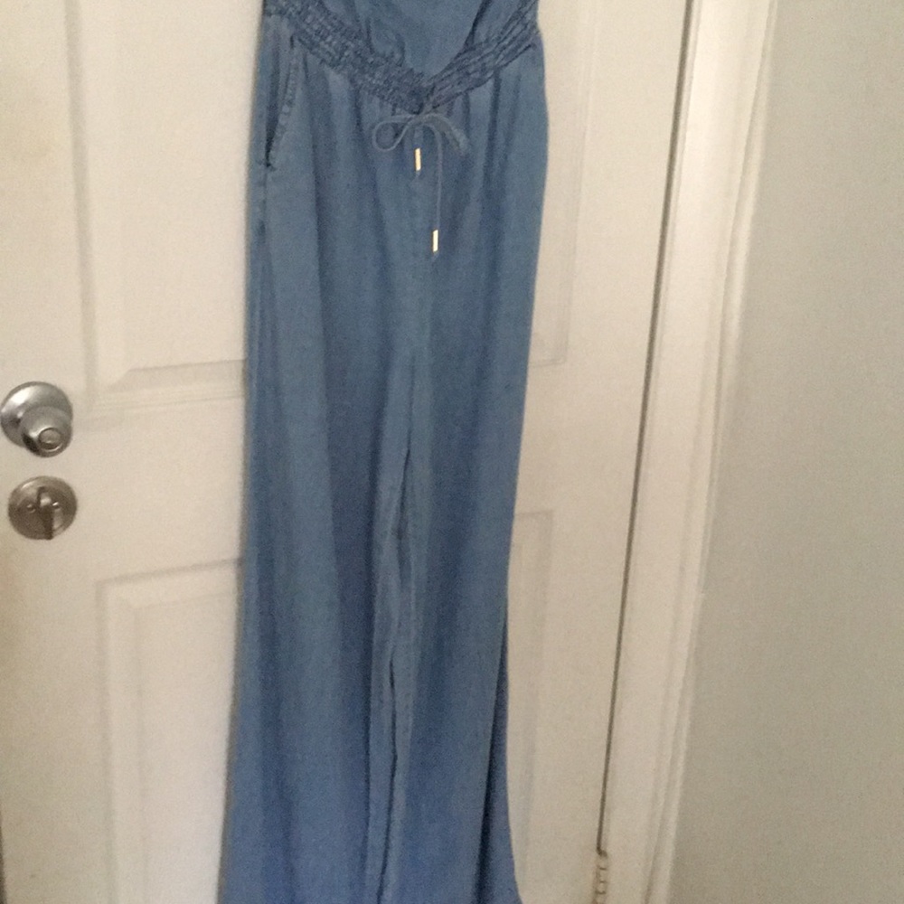 jumpsuit - Picture 3 of 3